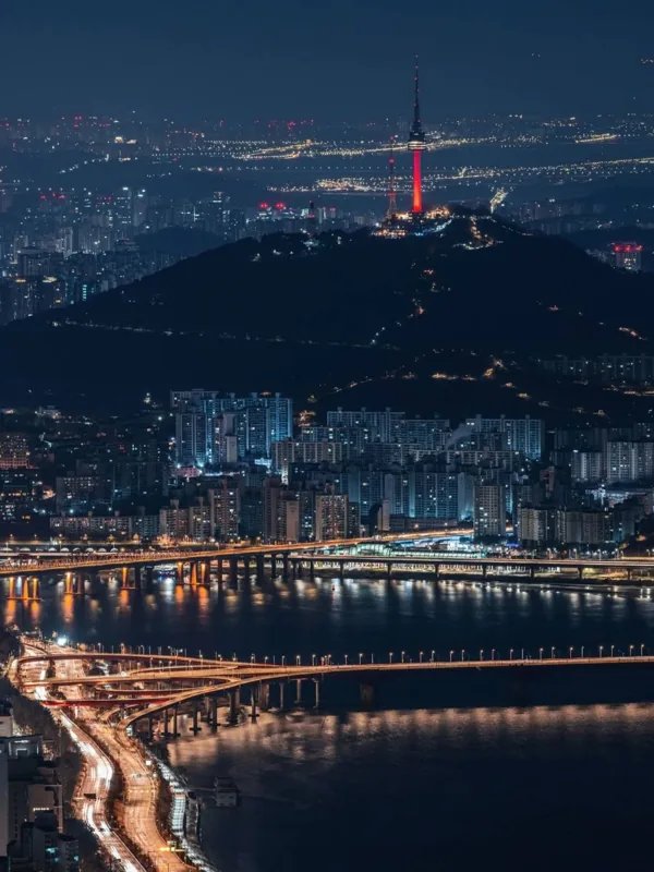 漢江とNソウルタワーの夜景